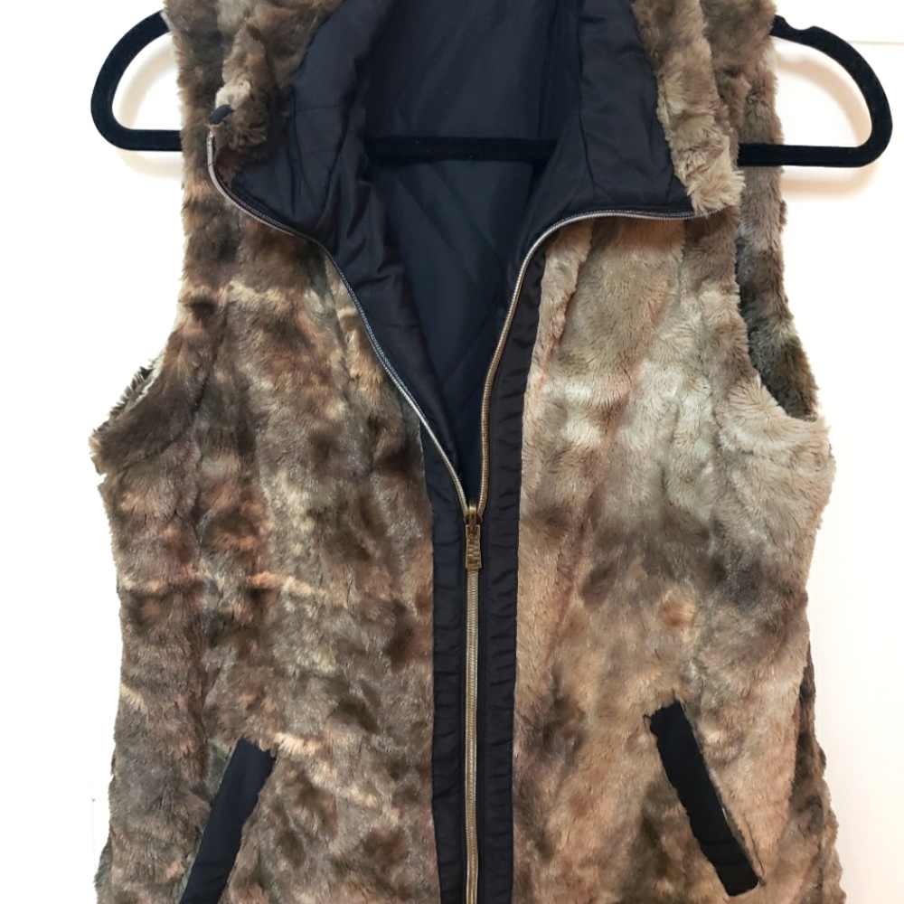 Faux fur reversible vest